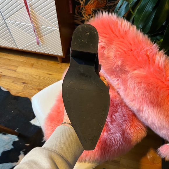 Black Leather studded Kenneth Cole moto heeled boots - Picture 4 of 6